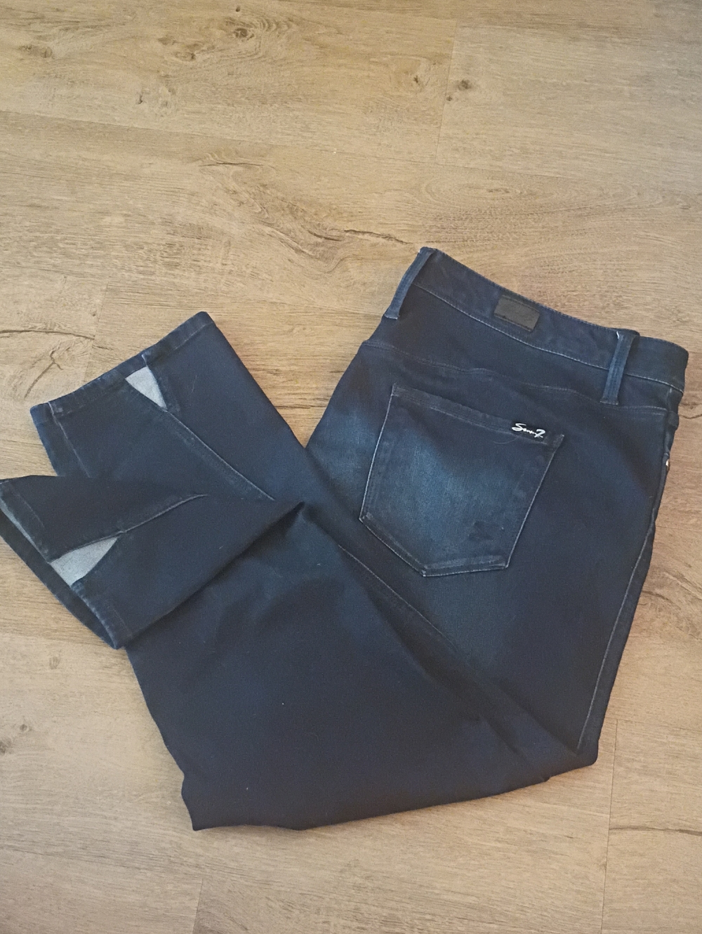 Women’s Dark Blue Stretch Jeans